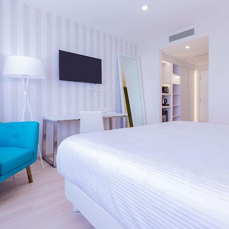 เอ็นเอช ปวยบลา ฟินซา Hotel ภายนอก รูปภาพ